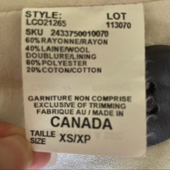 Chic LE CHATEAU winter coat - Picture 7 of 10